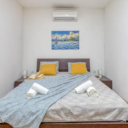 Ib - Happy Apartment